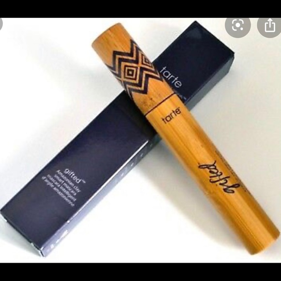 Eyelashes mascara - Picture 2 of 7